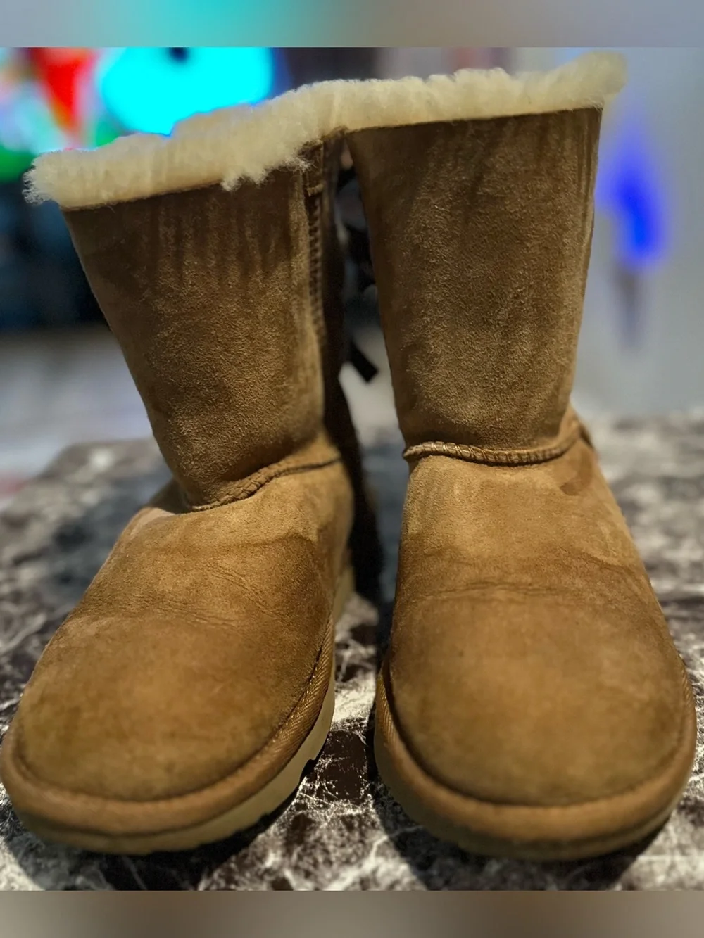 UGG Chestnut Bow-Back Shearling Winter Boots - Chestnut